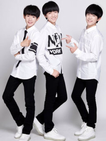 TFBOYS和三位女孩