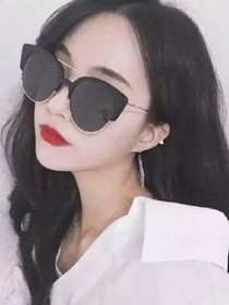 美人，在吗？