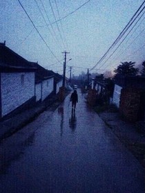 给你们讲一个关于易烊千玺的故事