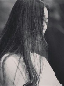 她，他是我的