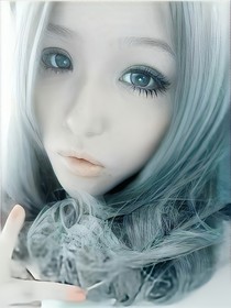一個(gè)女孩