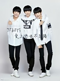 TFBOYS爱上你我不后悔