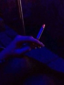 染灵。