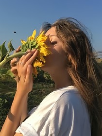 82的他00她