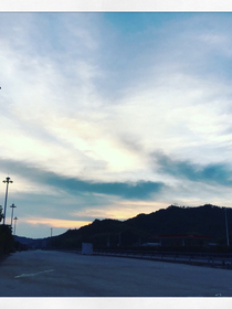 撞進(jìn)懷中