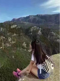 我爱的人他姓黄