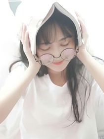 不服你咬我啊
