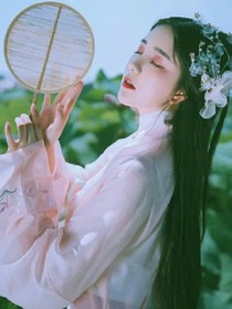 艺女三眠