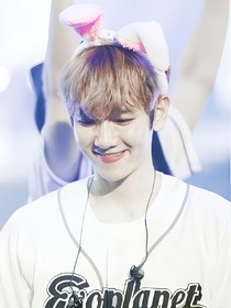 EXO：我们的少女时代