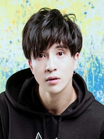 谦总：穿越娇妻你别跑