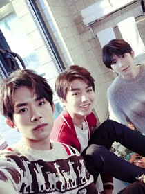 Tfboys穿世情缘