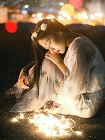 香樟树旁的徘徊