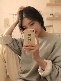请看我孤芳自赏