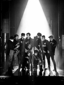 EXO:為你加冕