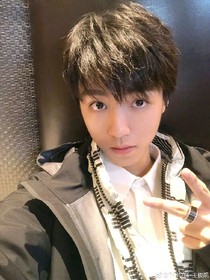 TFboys吸血鬼之爱上你不容易