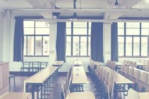 再見(jiàn)，校園！