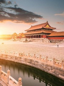 深圳工廠流水線的青春