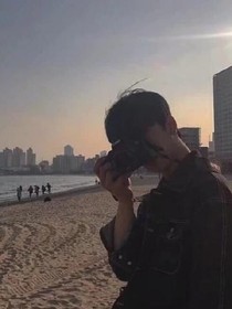 噓，我在