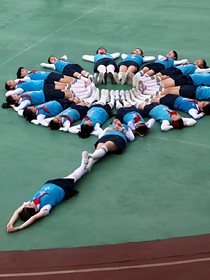 散步青春路上