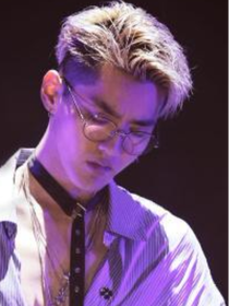 霸道总裁吴亦凡爱上面条小妹赵丽颖