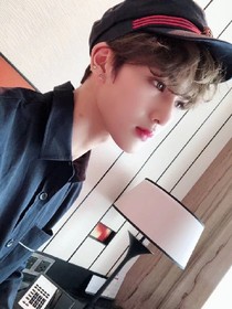 朱正廷:绯