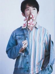 易少，轻点宠