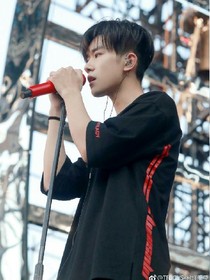 tfboys之吻上大佬