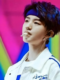 TFBOYS之王俊凯你觉得我还爱你吗？