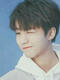 王俊凱的：萌妻么么噠?。?！
