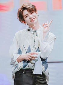 黃明昊：今生只愛你一人