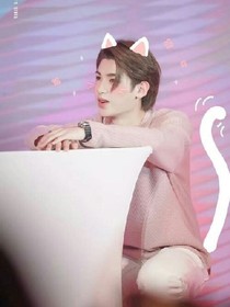 权贵，猫妖小可爱