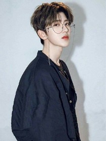 蔡徐坤：我和我的女仆女友
