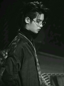 黃明昊：人間失格