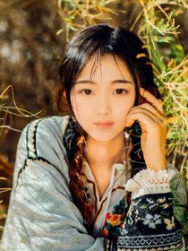 浮草落花香