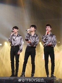 TFBOYS三嬌妻