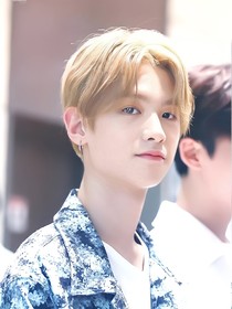 黃明昊，我愛你！