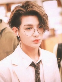 黃少的女朋友