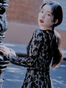 王炸农:后排少女逆袭记