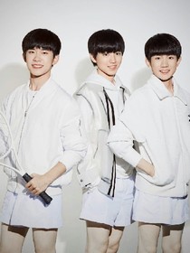 TFBOYS之爱上三个少女