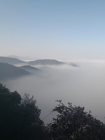 留在山村的一份愛