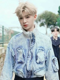 黄明昊:十拿九吻