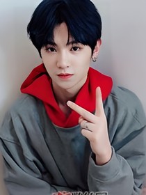 黄明昊:我的阔耐女友