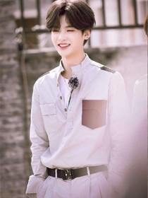 黄明昊:闹剧