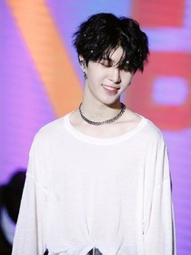 范丞丞.盛世女寵_d627_d901