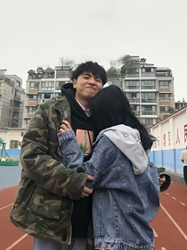 关于我们:原来你还在那儿，从未走远