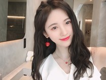 鞠婧祎的演藝生活