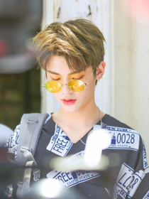 黄明昊：姐姐别跑