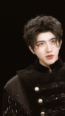 蔡徐坤:念念不忘