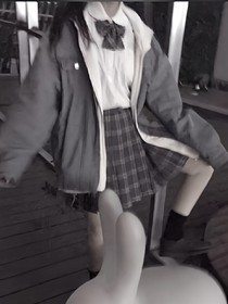 暴走萝莉玩电竞