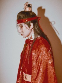 三月春风吹晚江
